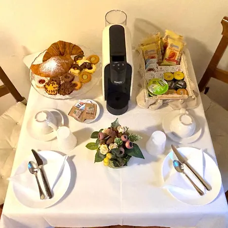 Bed & Breakfast Residenza Le Logge 3*