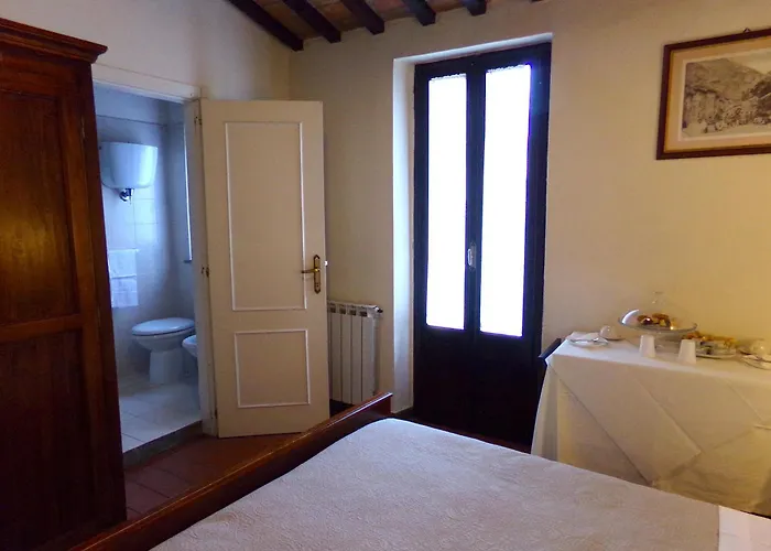 Residenza Le Logge Bed & Breakfast 3*